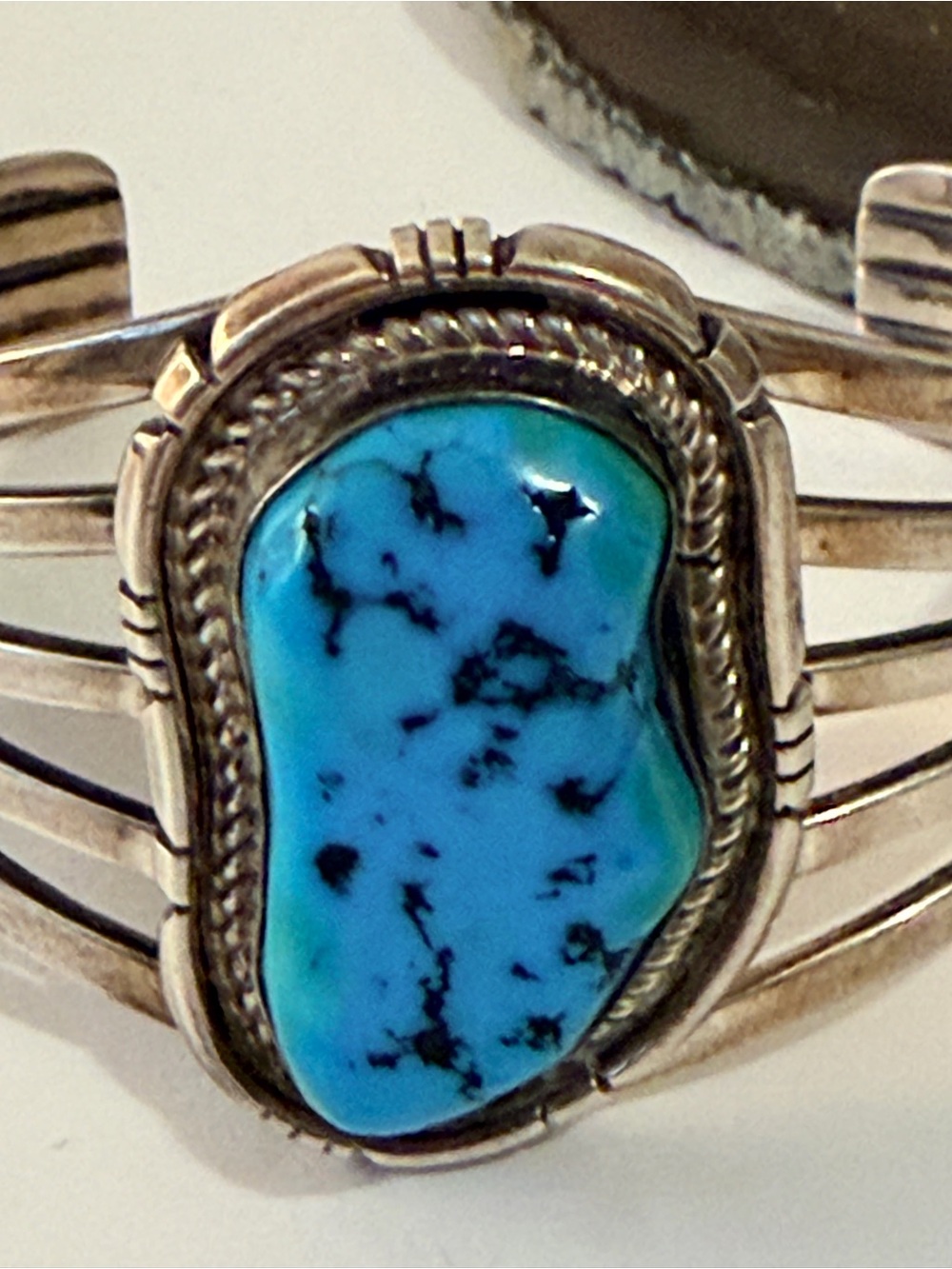 VINTAGE L. James Navajo Handmade Sterling Silver Turquoise Cuff Bracelet Signed